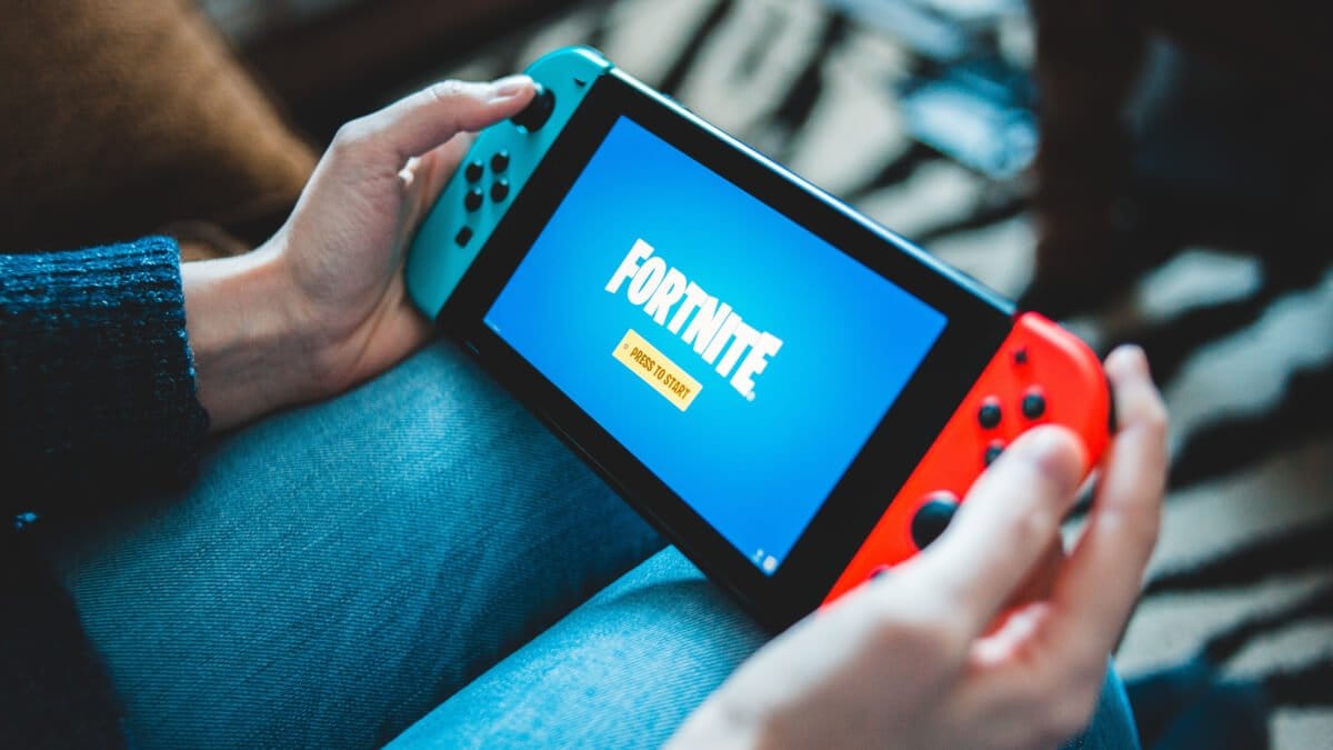 Köp Fortnite V-Bucks presentkort